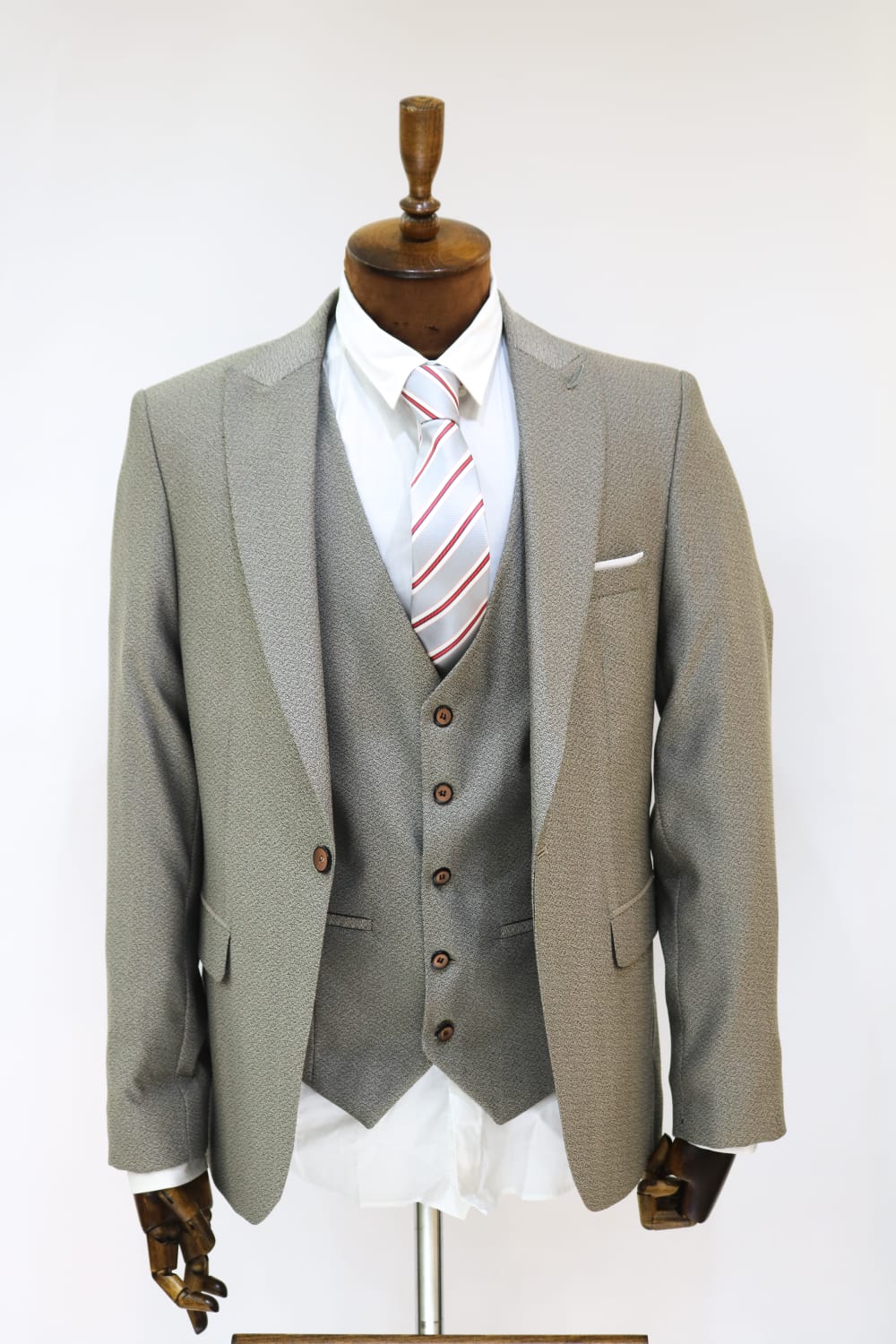 Costume Gris avec Gilet Gris – 3 Pièces