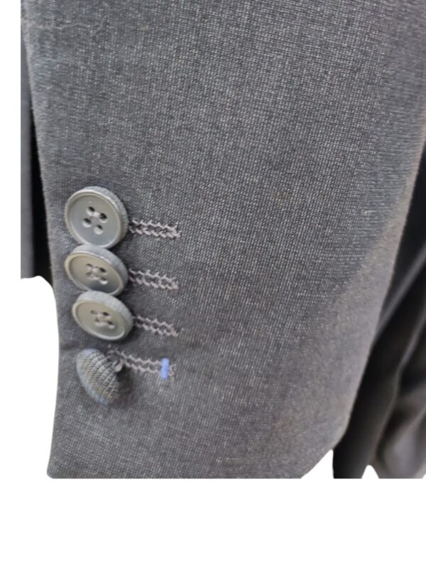 Costume Gris Foncé Avec gilet à Carreaux Bleu - 3 Pièces – Image 5