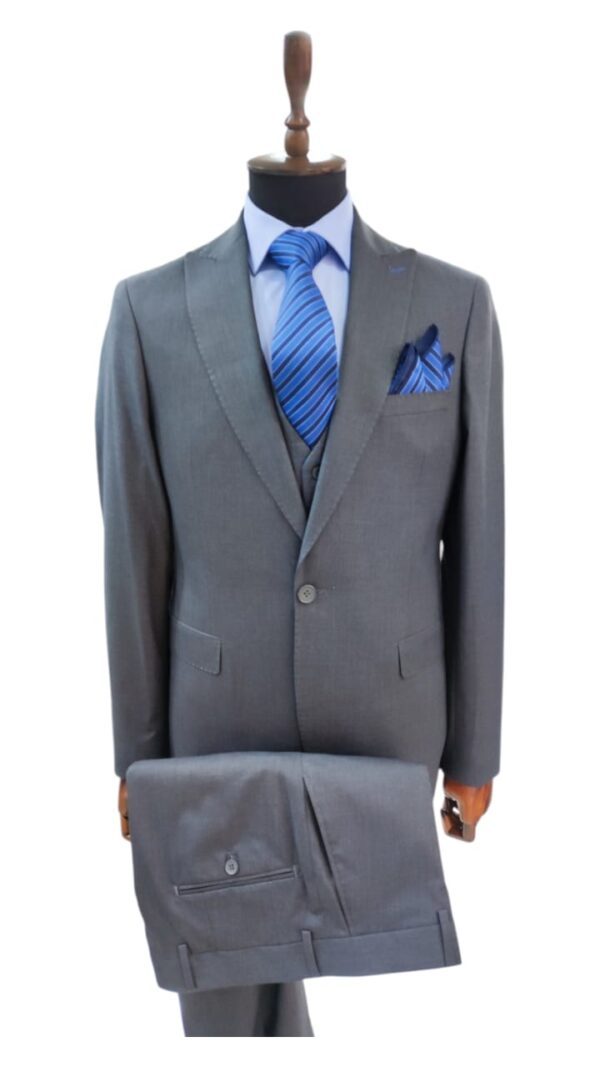 Costume Gris Foncé Avec gilet à Carreaux Bleu - 3 Pièces