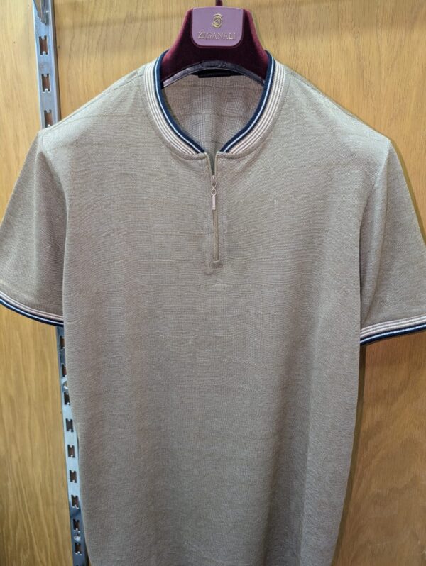 Polo Beige Foncé – Image 2