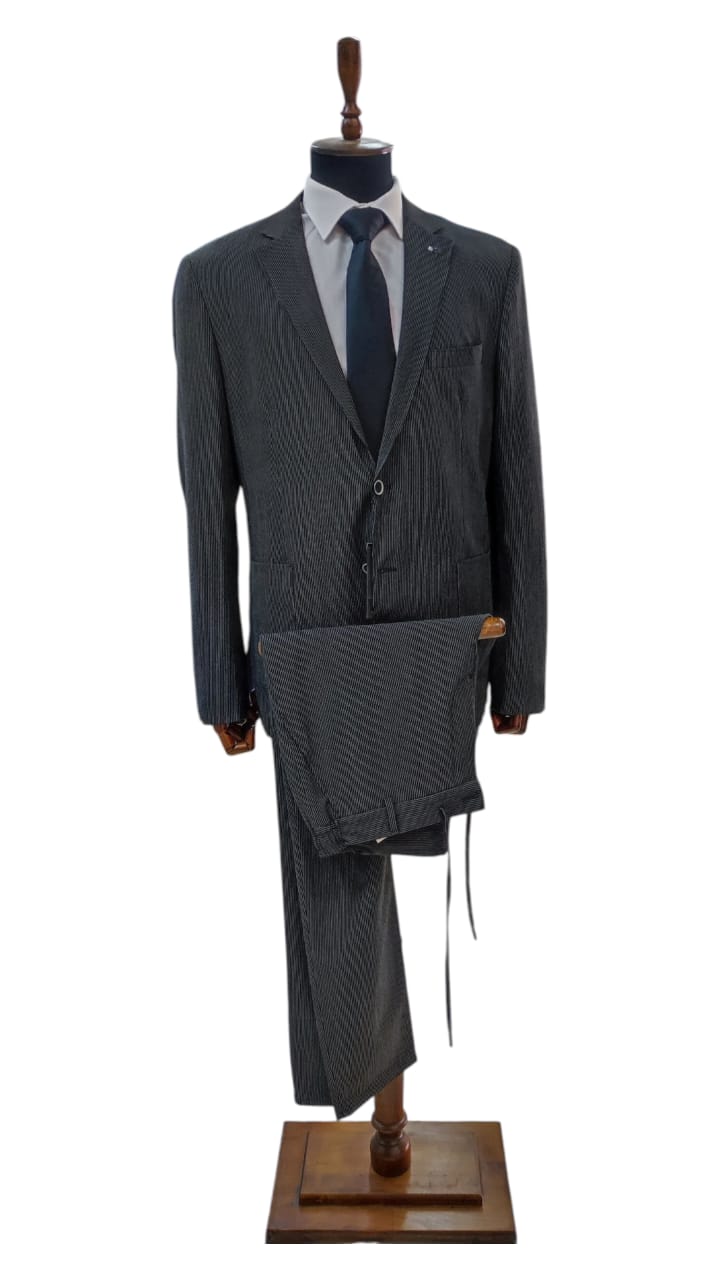 Costume Noir Rayé – 2 Pièces
