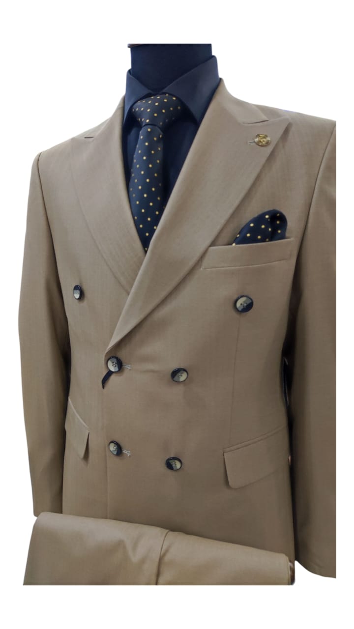 Costume Beige Croisé – 2 Pièces